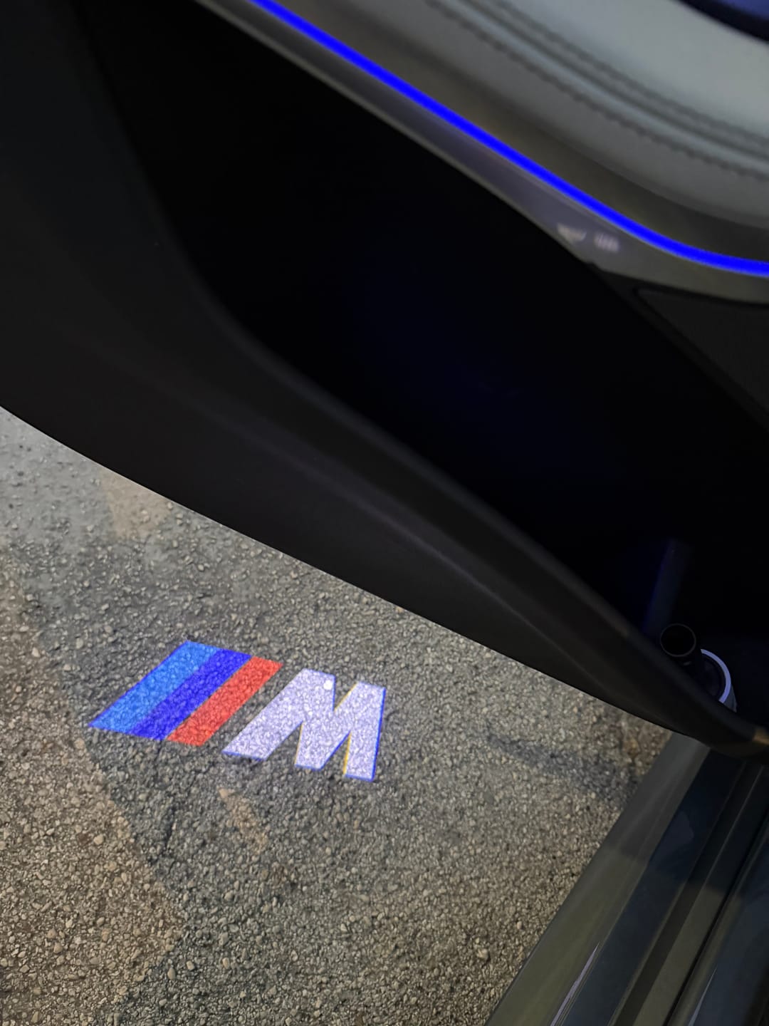 Customer photo review of BMW LED Doorlights Kit