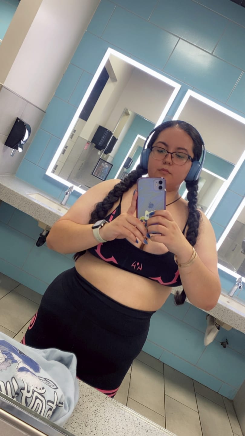 Customer photo review of King of Curses Seamless Bra