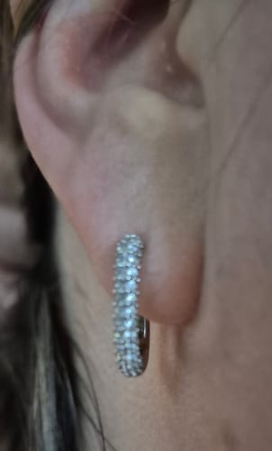 Customer photo review of Pendientes Lateral Brillante
