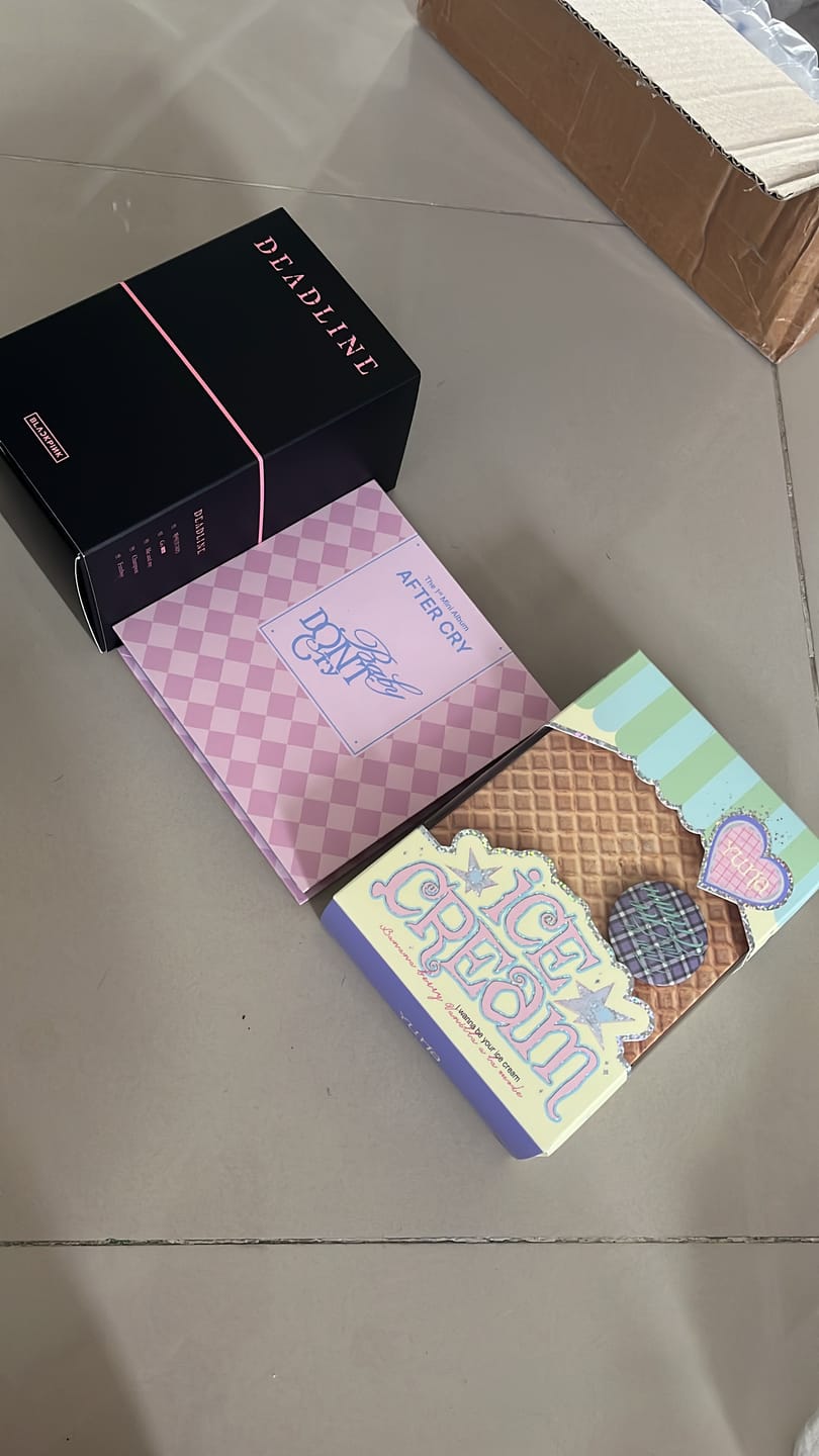 Customer photo review of (FREE GIFT) Unsealed Album Giveaway