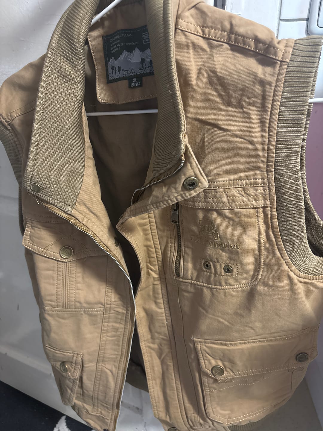 Customer photo review of Vintage Outdoor-Weste mit Praktischen Taschen für Herren – Elias