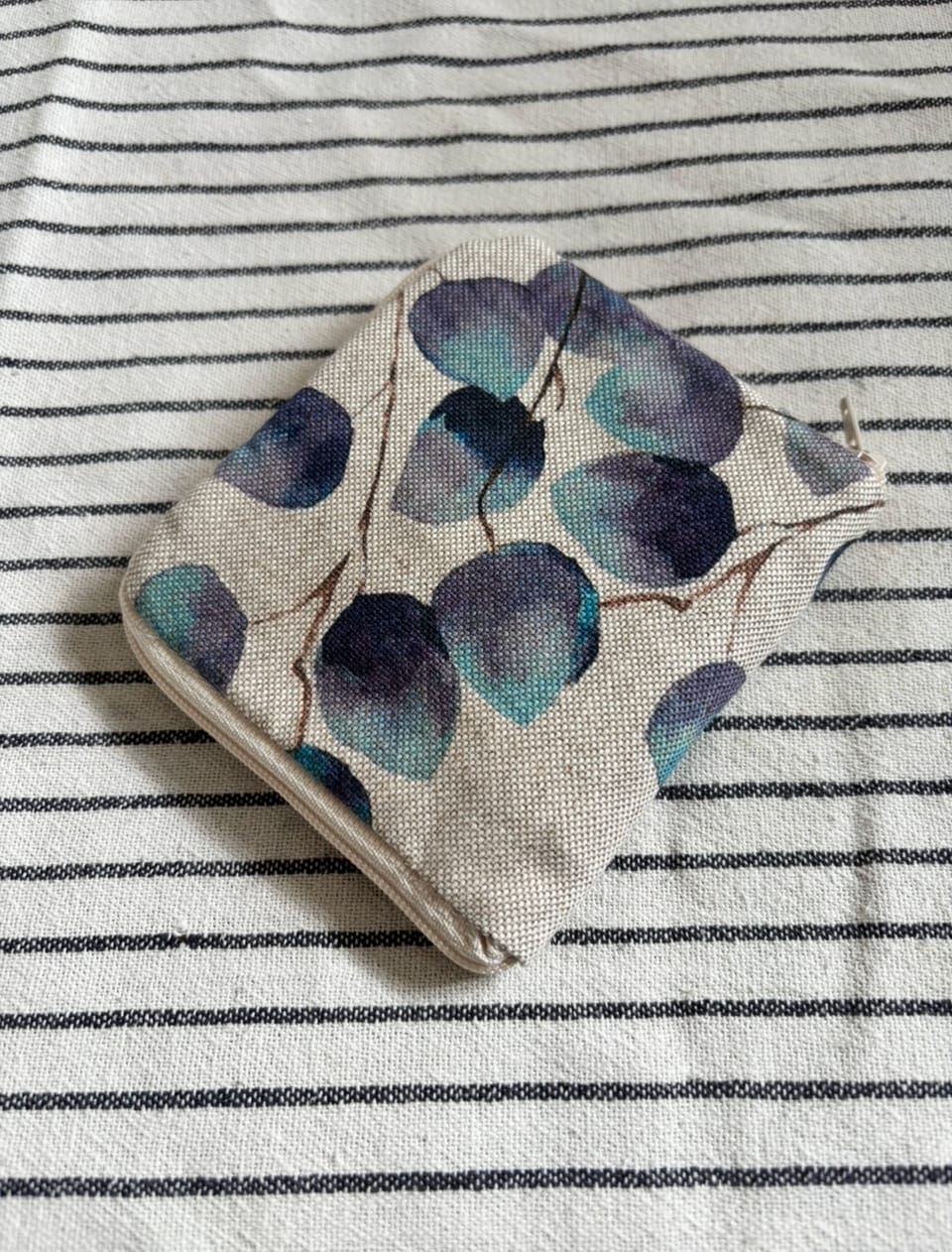 Customer photo review of Watercolour Leaves Digital Linen Look Polycotton Fabric
