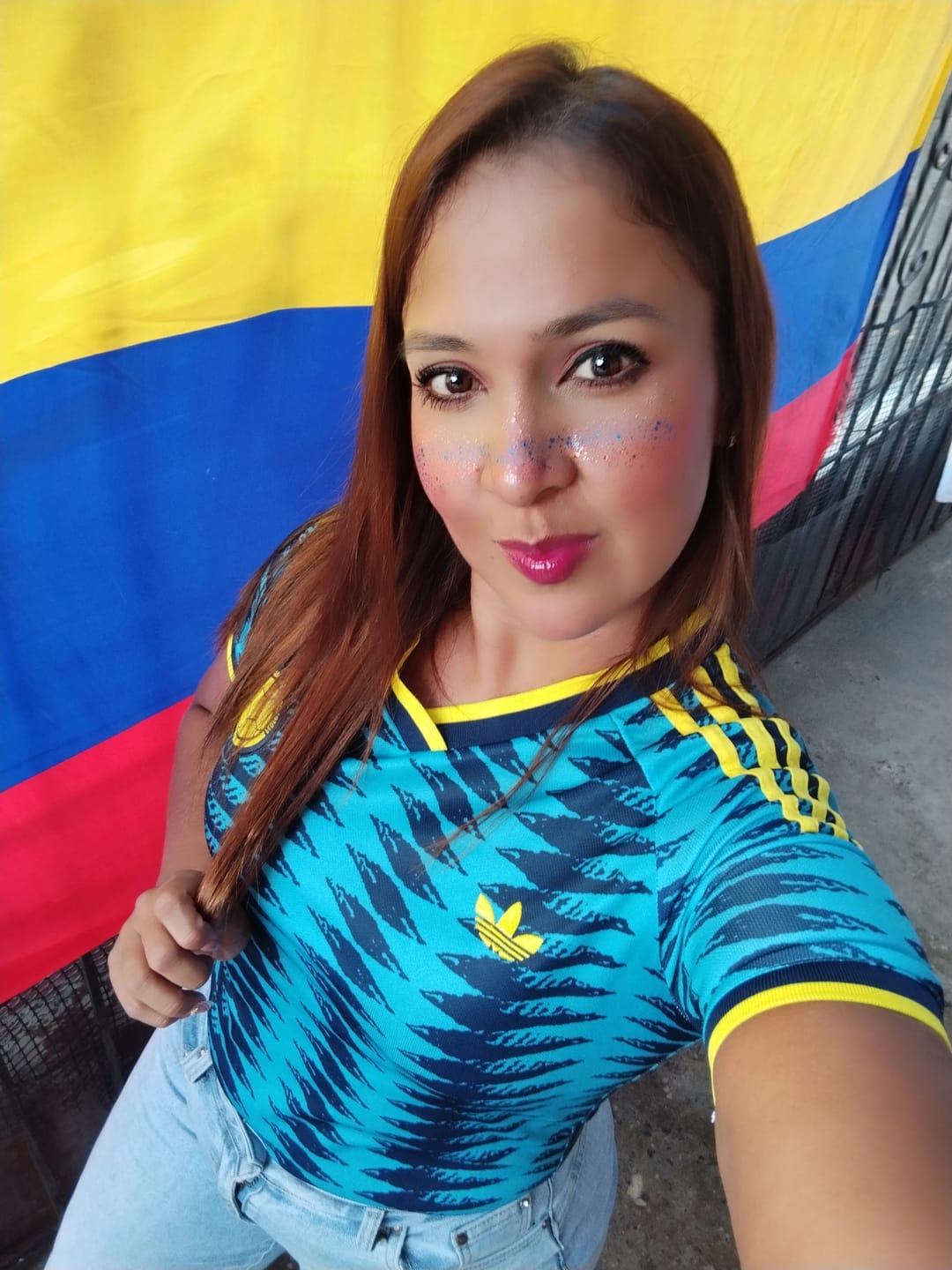 Customer photo review of Stickers Temporales para Apoyar la Tricolor - Nipskin®