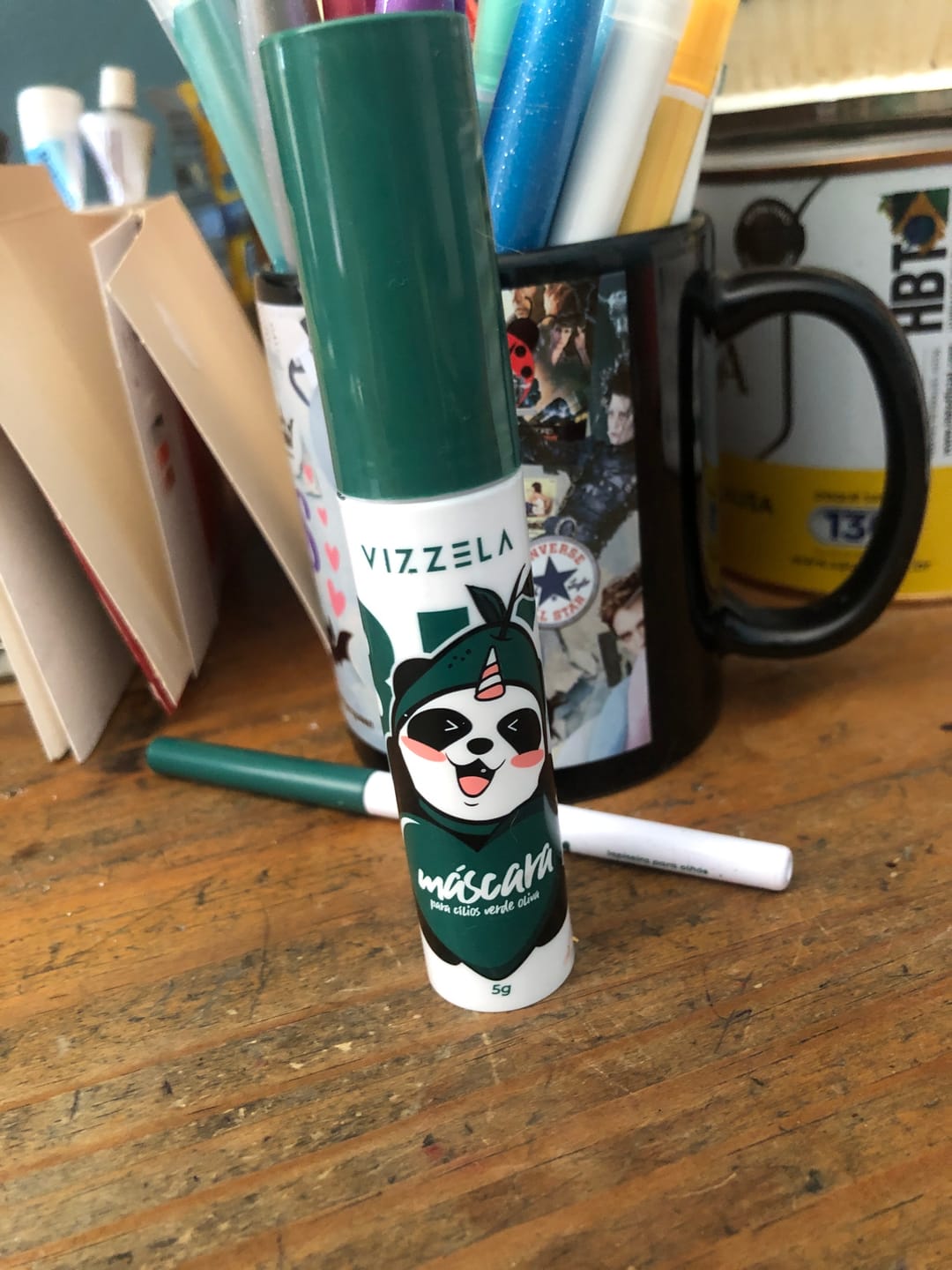 Customer photo review of Máscara Para Cílios Big No Panda Olive Green - Vizzela - Verde