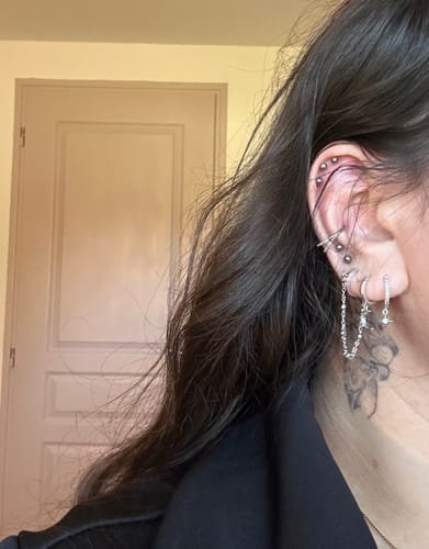 Customer photo review of Pendiente Hoop Chain