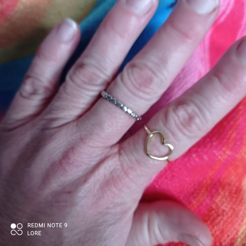 Customer photo review of Anillo Minimalist Heart