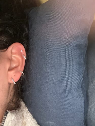 Customer photo review of Pendientes Triple Aros