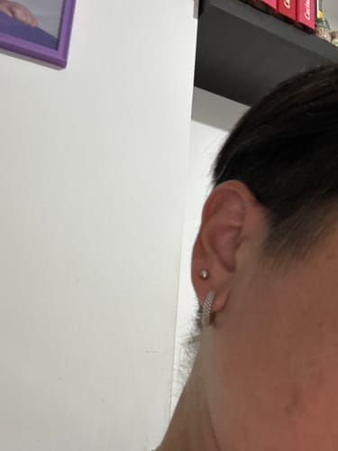 Customer photo review of Pendientes Aros Bolitas