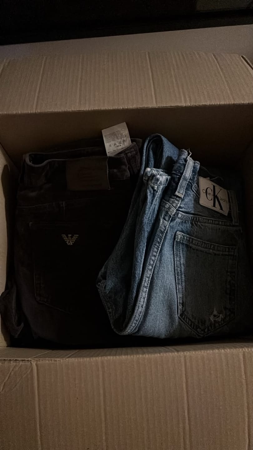 Customer photo review of Fiore Vintage & Secondhand - Box 10 jeans Firmati Grado A
