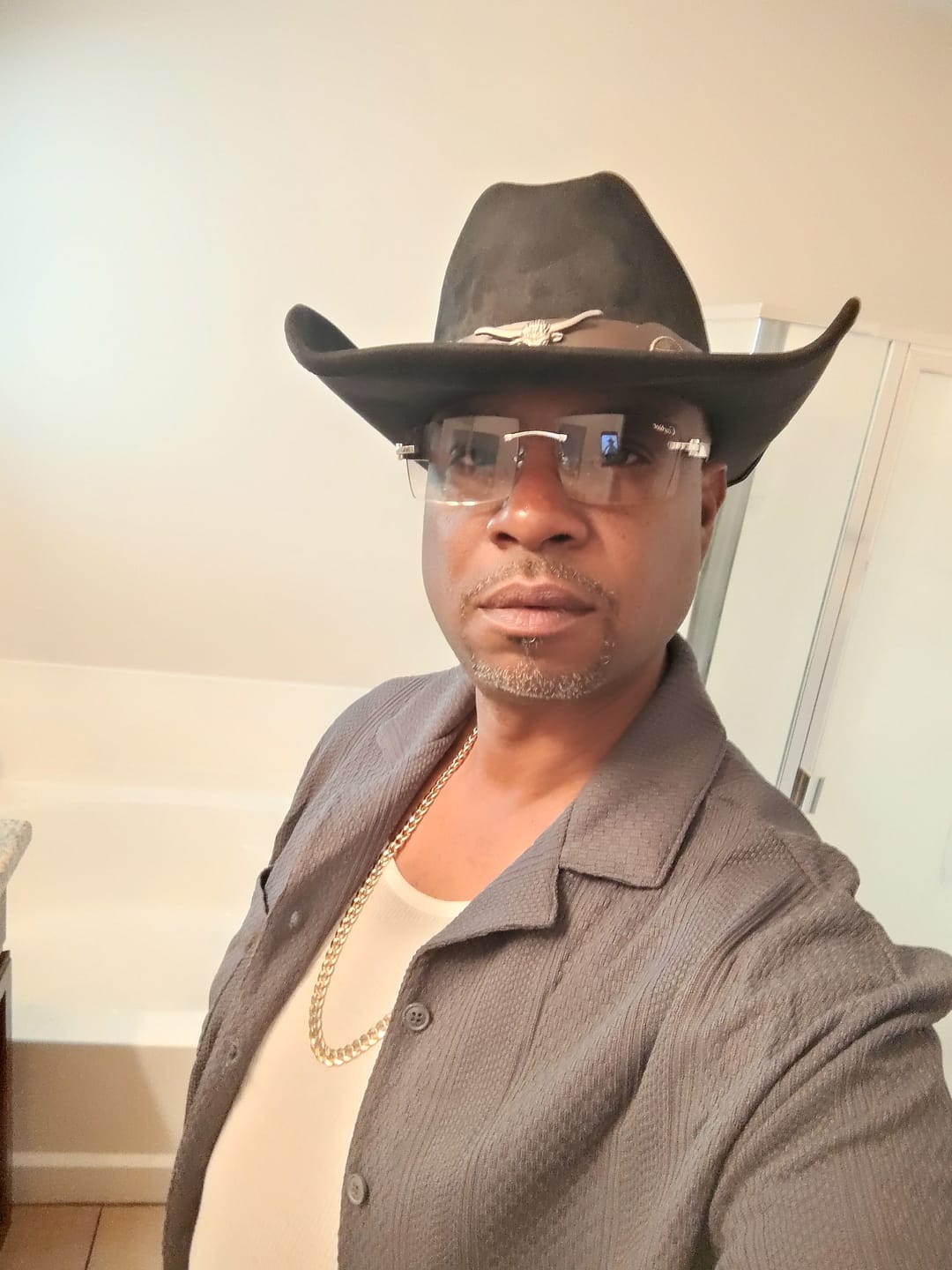 Customer photo review of Rimless buffs Sunglasses Detroit style