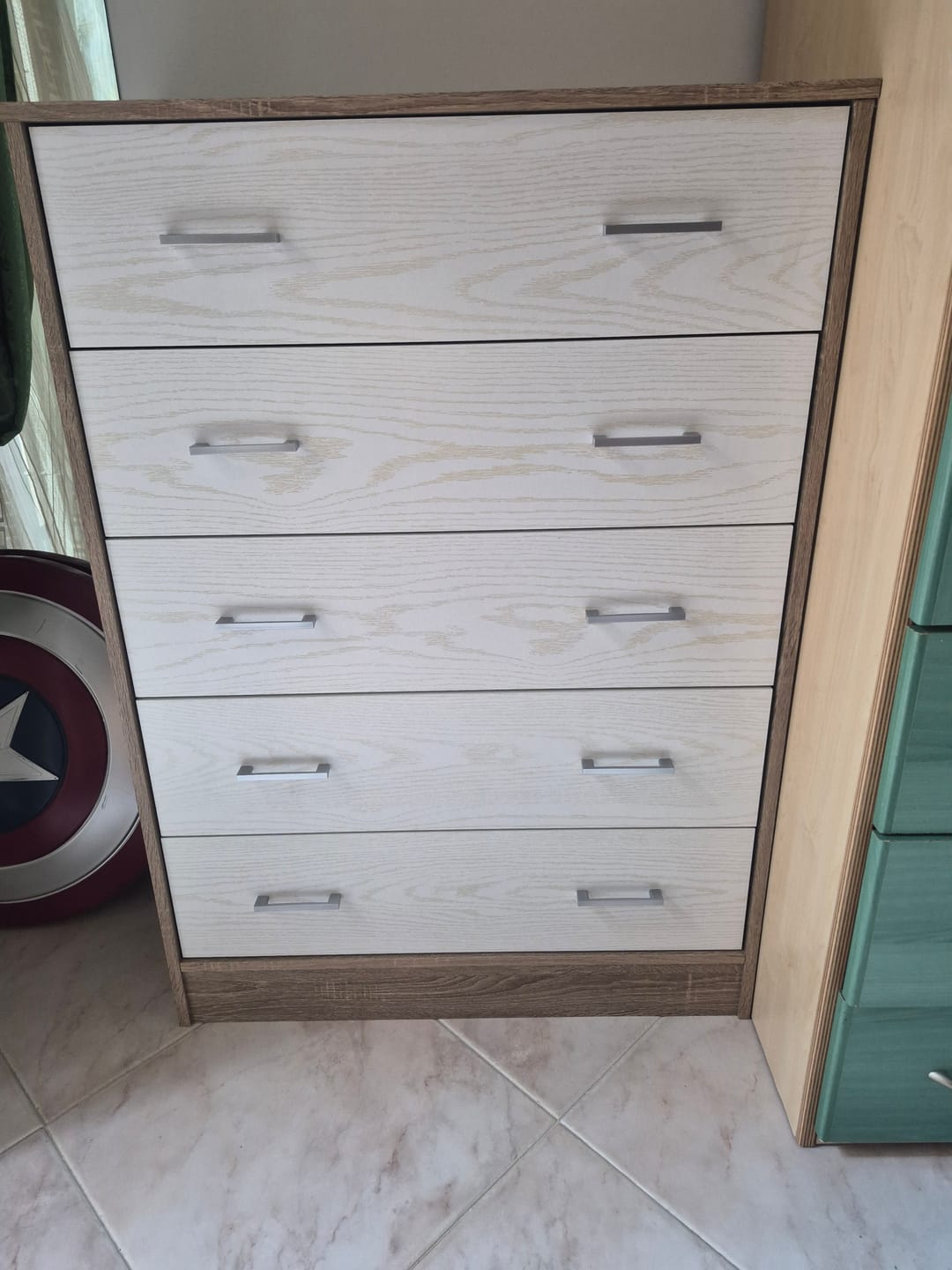 Customer photo review of Cassettiera con 5 cassetti in rovere nordico e bianco alpes