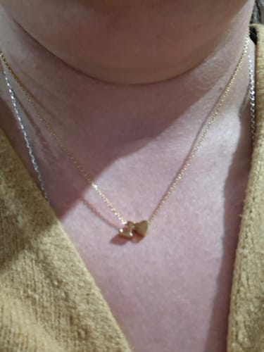 Customer photo review of Collar Letra Amor