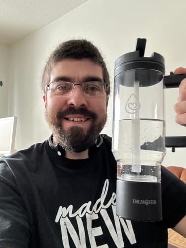 Customer photo review of HydroTumbler 32oz  – 5000 PPB Hydrogen Water Bottle