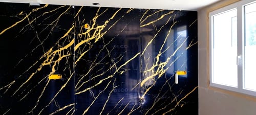 Customer photo review of Panneau PVC Marbre Portoro Royal – Noir Veiné Or 260x120