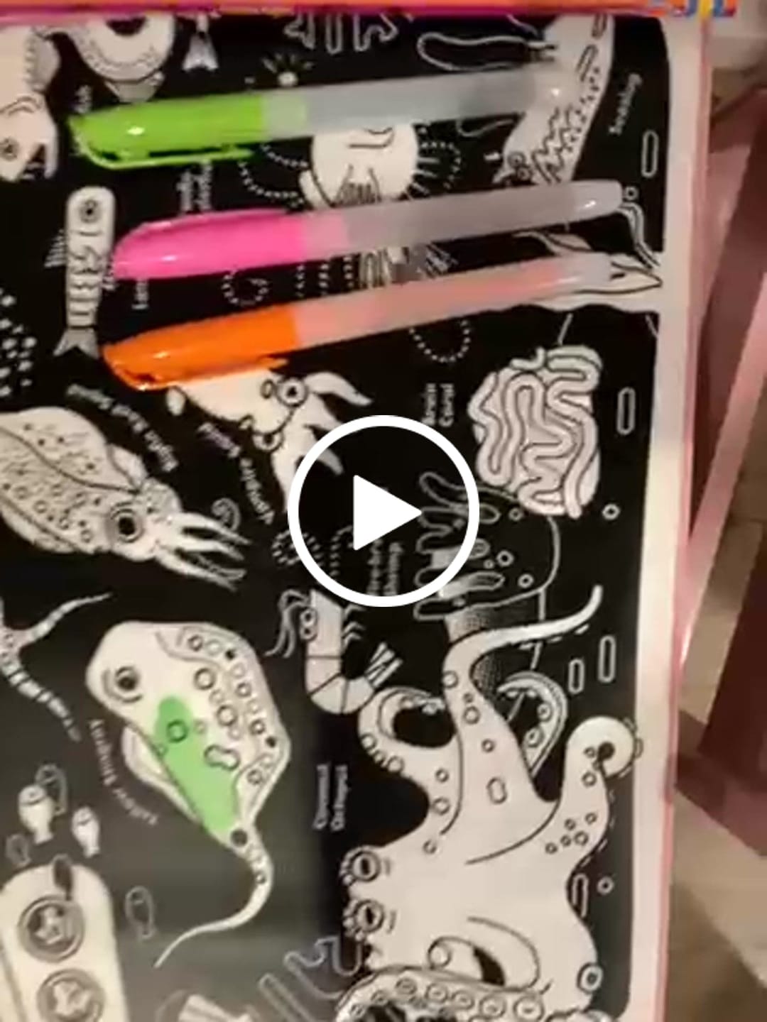 Customer video review of Glow-in-the-deep Classic Colouring & Doodle Mat