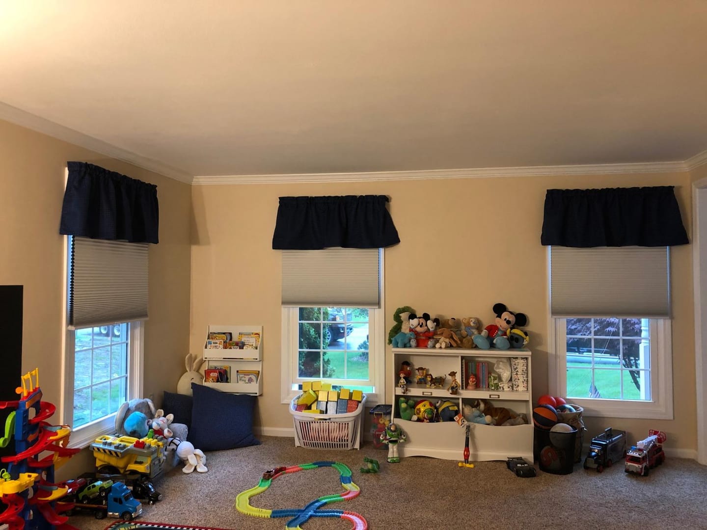 Customer photo review of Solid Waffle Weave Rod-Pocket Valance