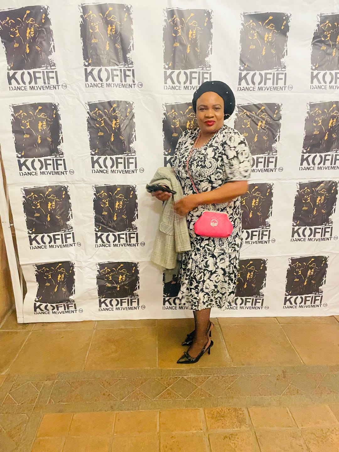 Customer photo review of ERA Mini Kisslock Chain Bag – Pink