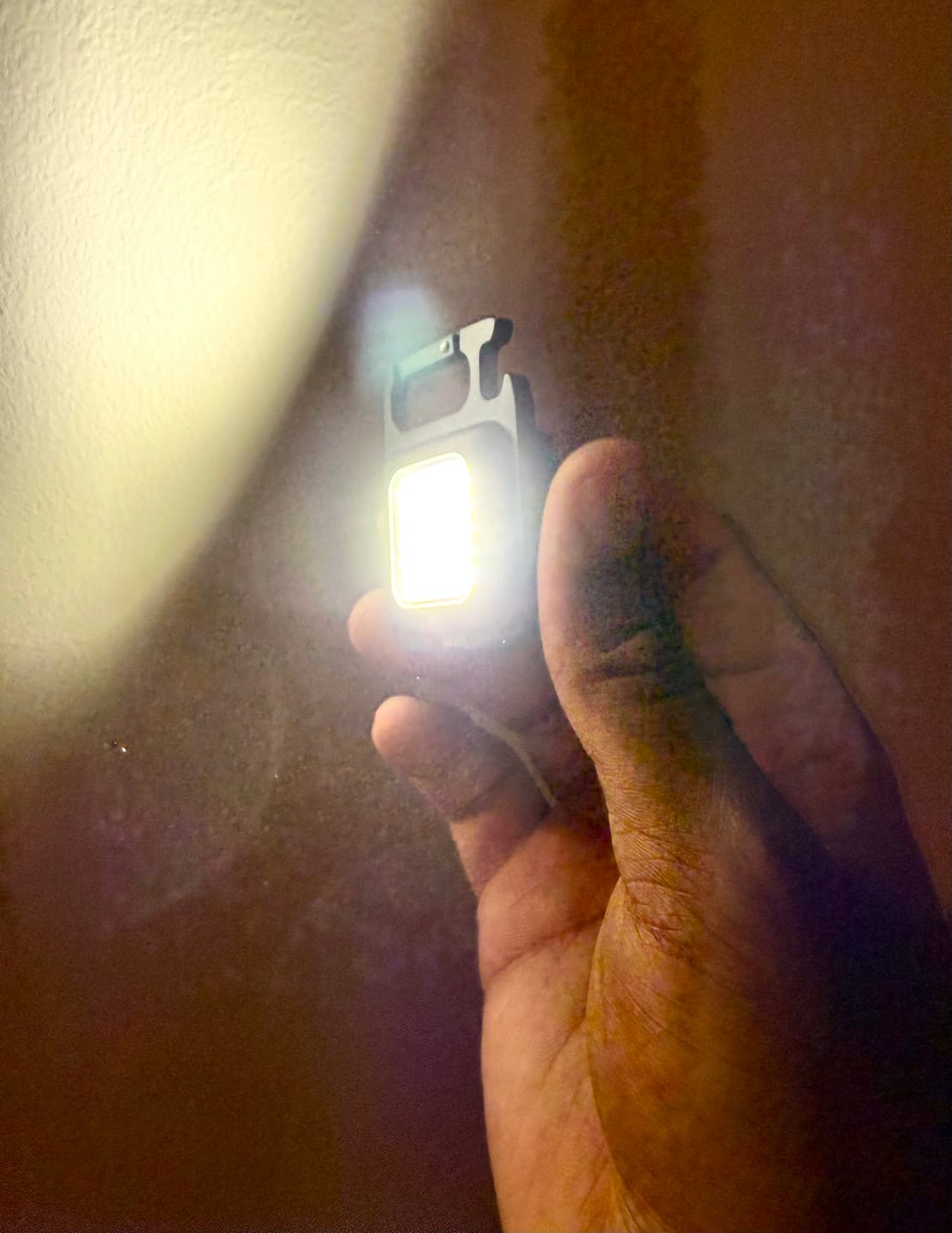 Customer photo review of 80Eighty® Mini 3-1 Flashlight Keychain