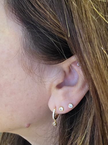 Customer photo review of Pendientes Pin