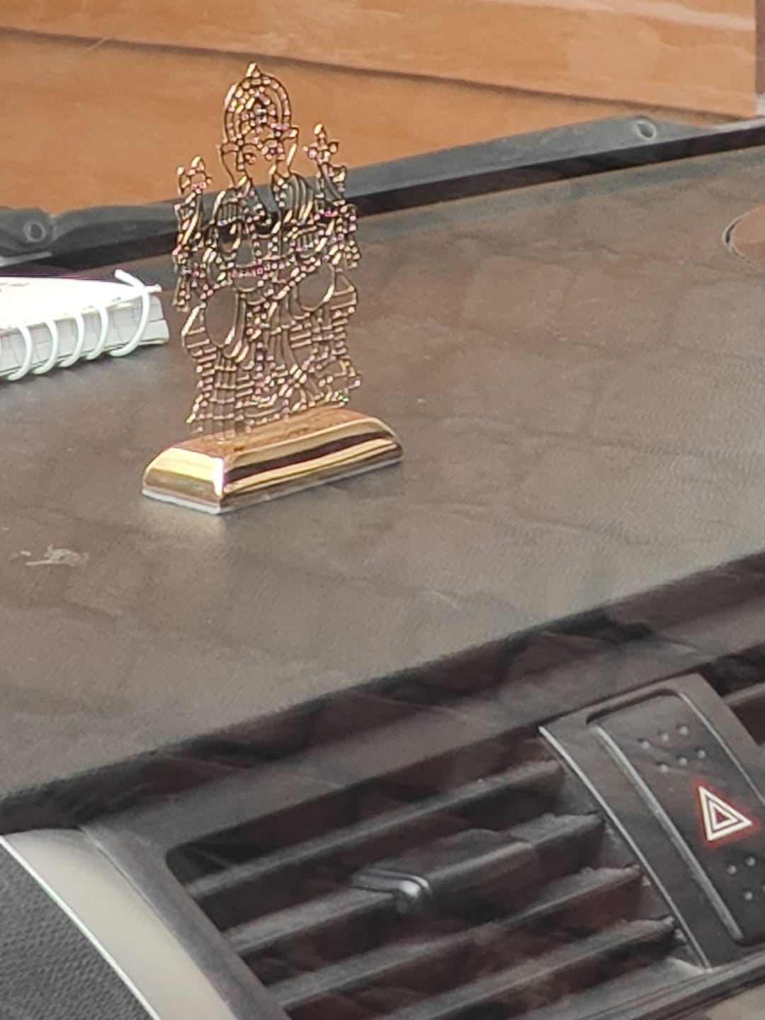 Customer photo review of Car Dashboard Stand Goldplated - Sri Ganesha
