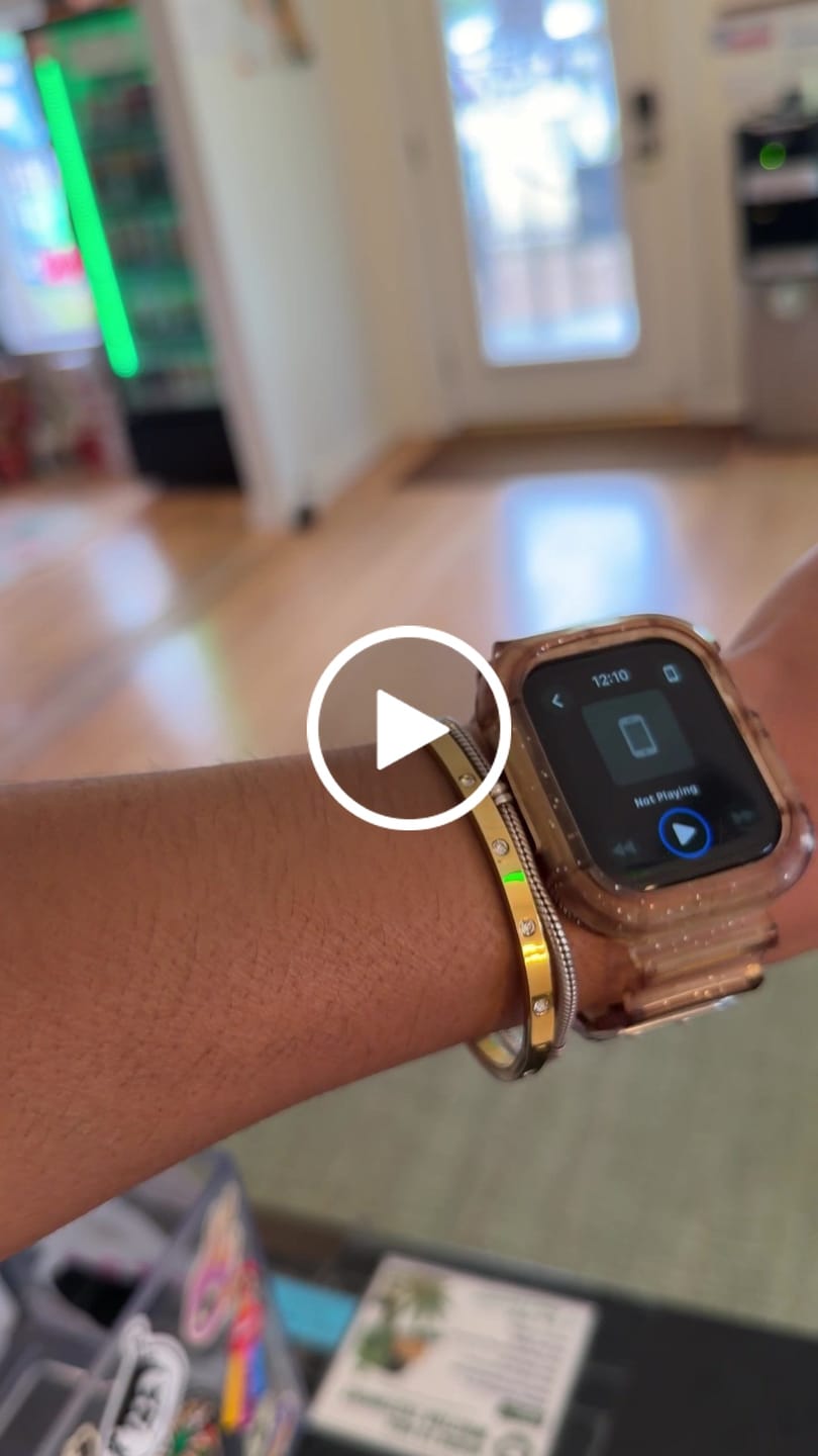 Customer video review of Vina Bracelet (Bundle)