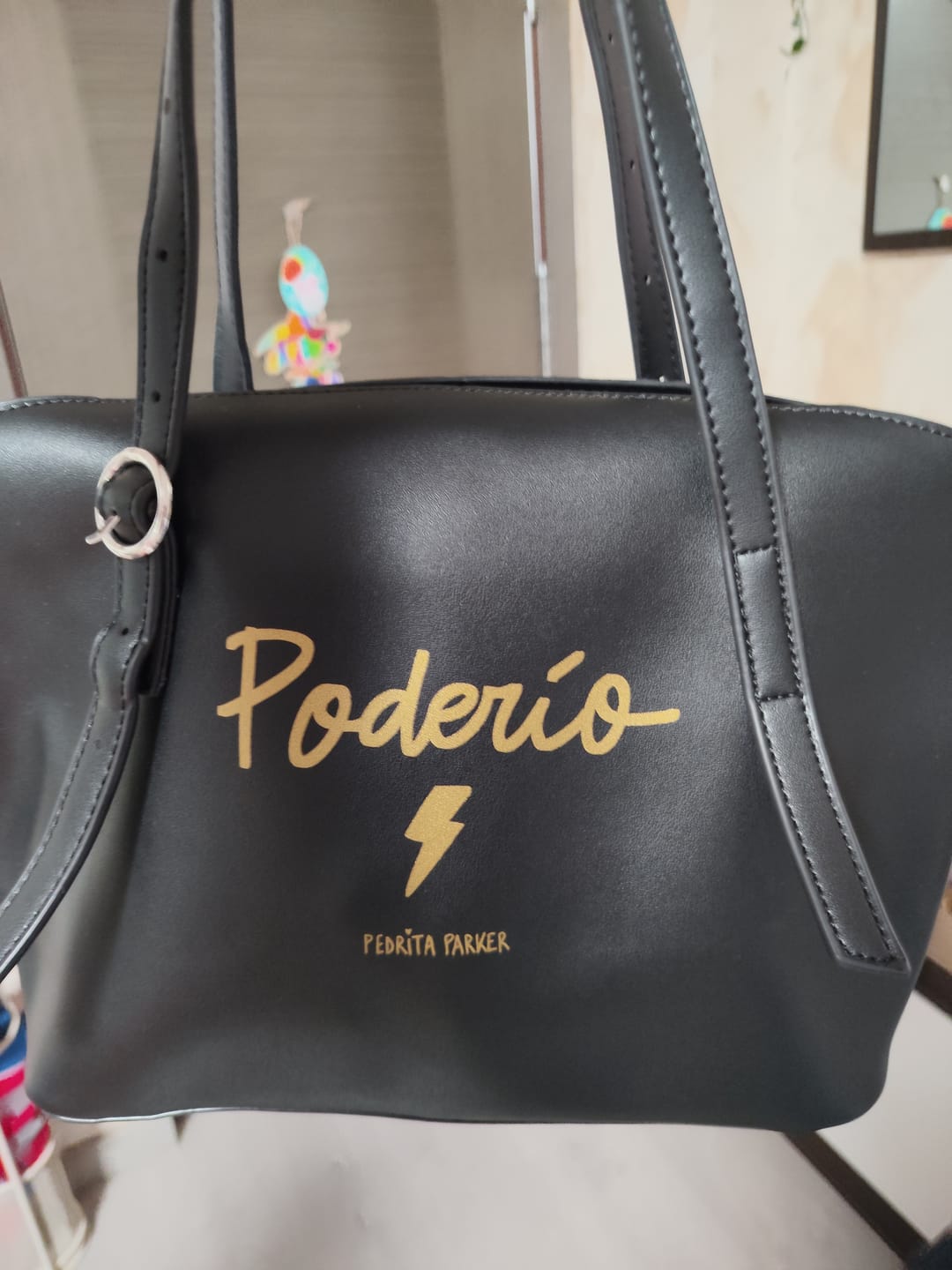 Customer photo review of Bolso con Neceser Poderío
