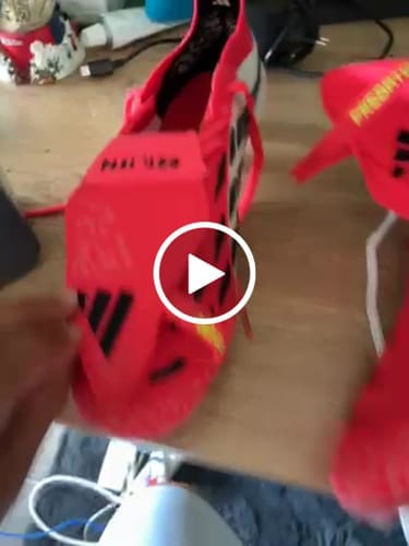 Customer photo review of Adidas Predator 26 Elite Fold-over Tongue FG Born For Goals - Rouge/Noir/Blanc