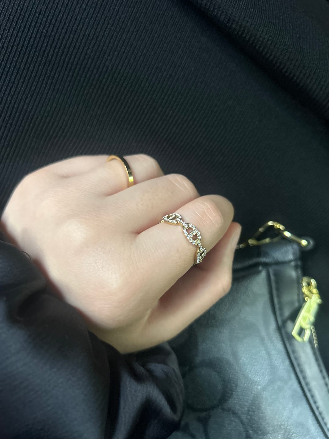 Customer photo review of Pave Flow Deluxe Ring 14K Vergoldet