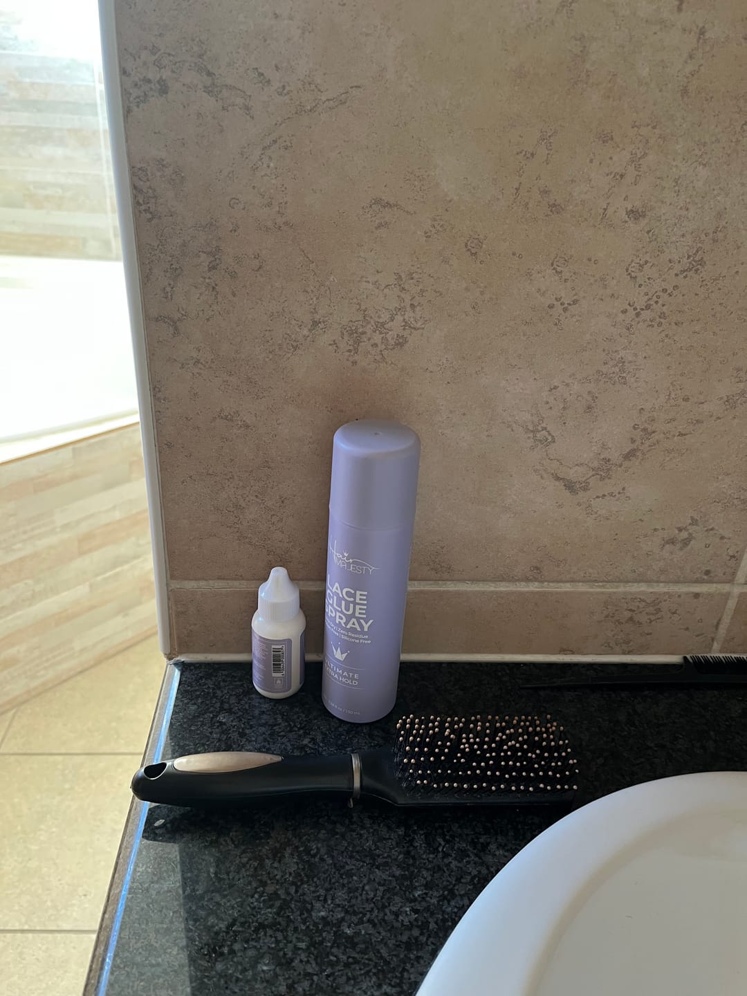 Customer photo review of Ultimate Extra Hold Lace Glue (Waterproof, Invisible Bond)