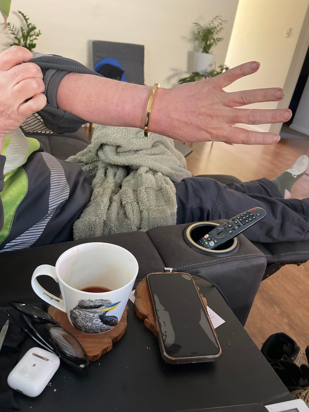 Customer photo review of Hair-tie Hider Cuff Bracelet