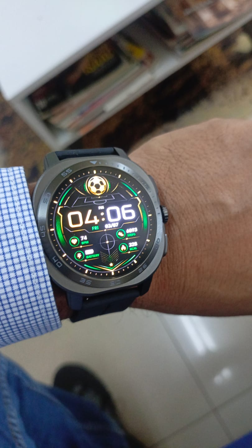 Customer photo review of Smartwatch Reloj Kronos Infinity STF Pantalla Amoled 1.43" Resistencia al agua 3 ATM