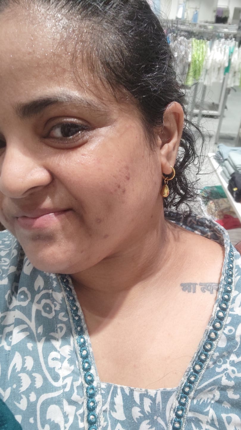 Customer photo review of Waterdrop Hoop Earrings