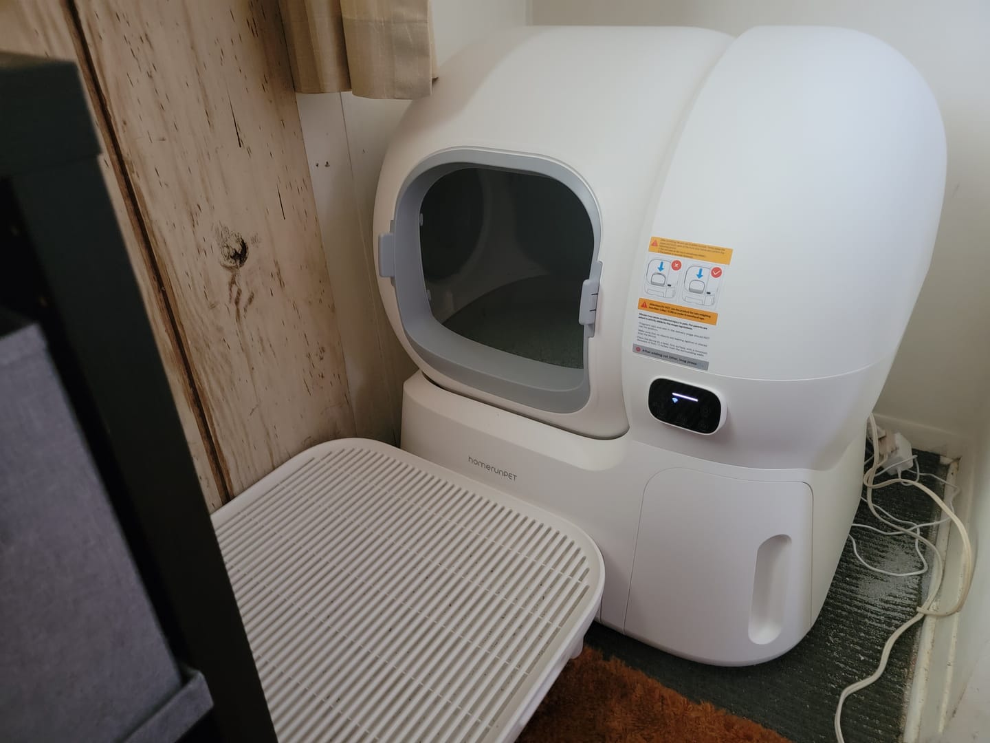 Customer photo review of Self-cleaning Litter Box CS106