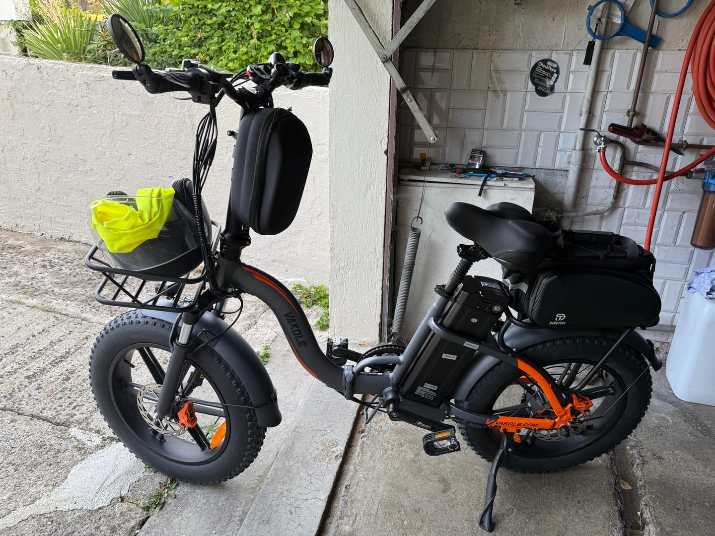 Customer photo review of Vakole Y20 Pro 20" Fat Bike 1440Wh Foldable Step-through E-bike 48V 30Ah Battery