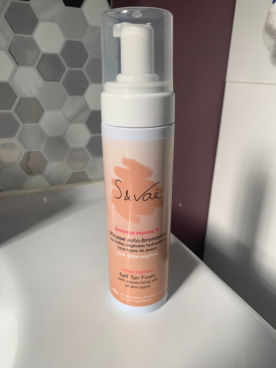Customer photo review of Mousse autobronzante - bronzage instantané