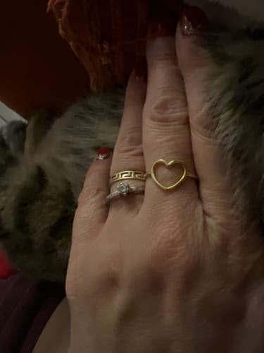 Customer photo review of Anillo Minimalist Heart