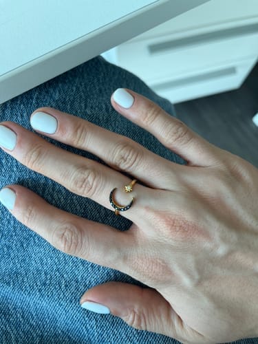 Customer photo review of Anillo Luna Creciente