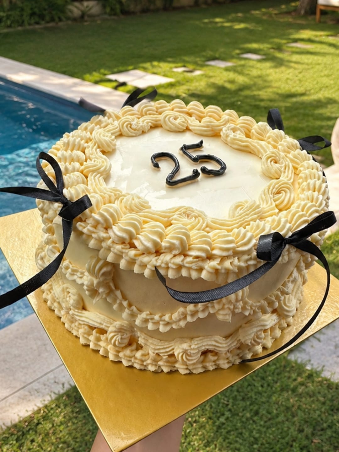 Customer photo review of 🎂 Birthday Cake – Delivery in Bali