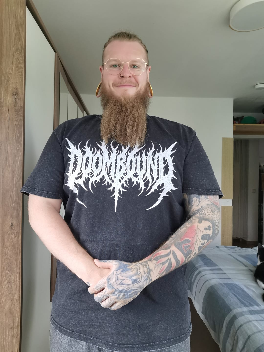 Customer photo review of KRAMPUS – Oversize Acid Washed Tee