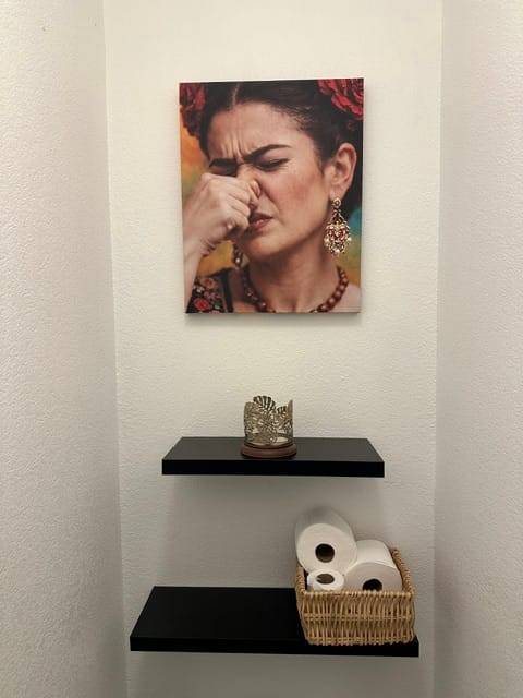 Customer photo review of La Artista Full Color Guacala Canvas Print 16" * 20"