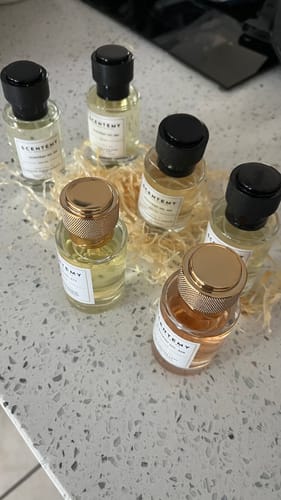 Customer photo review of Limited Time Only: Buy 1 Get 2 FREE 30ml Perfume Bundle