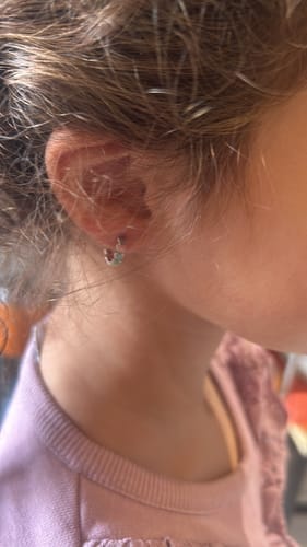 Customer photo review of Pendientes Colorful Love