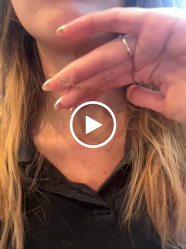 Customer photo review of Collar My Name - Personalizado