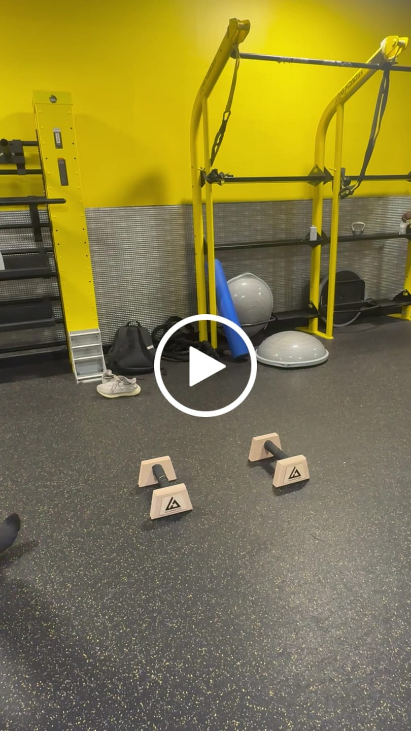 Customer video review of Wooden Parallettes MEDIUM