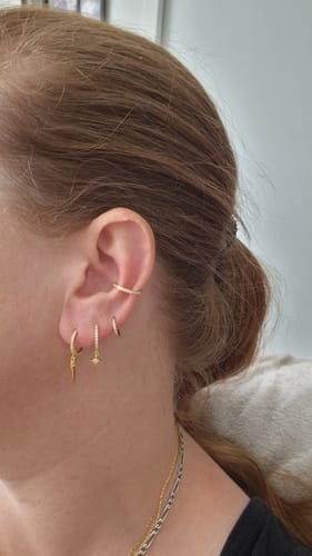 Customer photo review of Pendiente Ear Cuff - Glitter