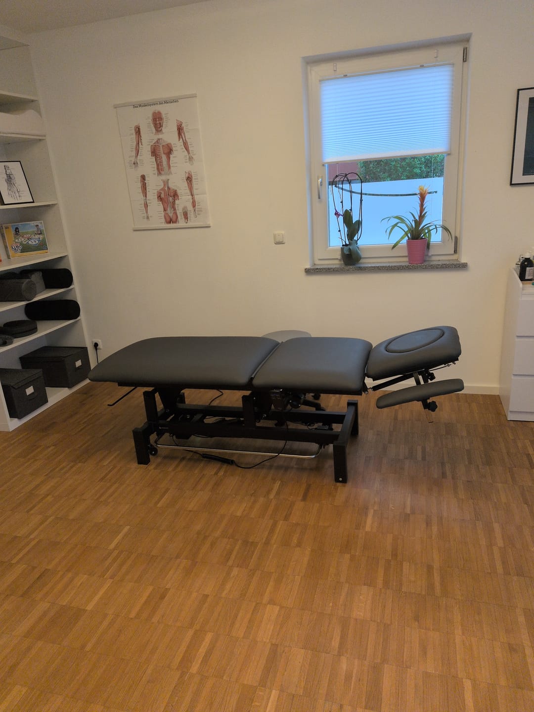 Customer photo review of Massageliege Elektrisch Fortis 5 Ergo | 5-Segmente | Handfernbedienung Steuerrahmen | 3 Jahre Garantie