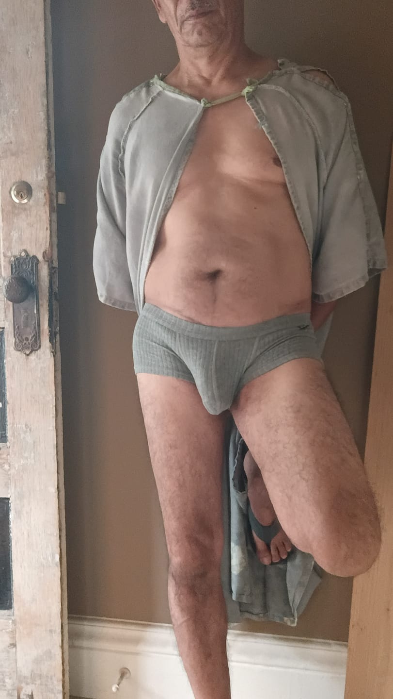 Customer photo review of Men's Threaded Fabric U-Raised Low Rise Trunks