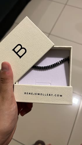 Customer photo review of Noir Baguette Bracelet