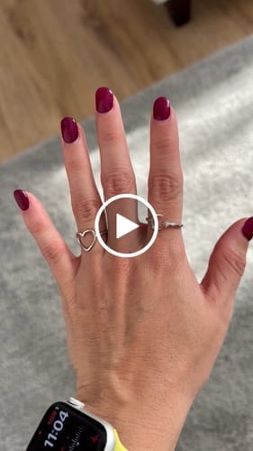 Customer photo review of Anillo Minimalist Heart