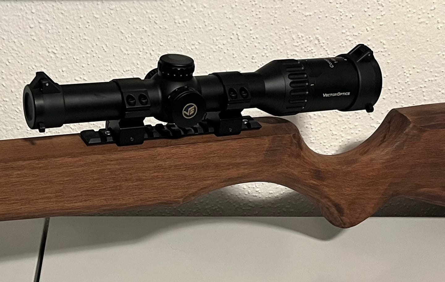 Customer photo review of Vector Optics SCTIK-01 Stahl Picatinny Schiene für Tikka T3 156mm